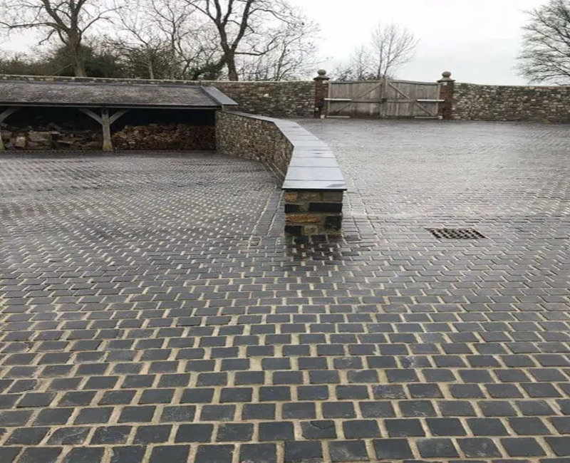 Black Limestone Setts